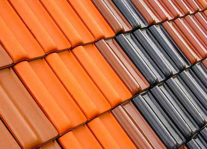 Roof Cleaning - PROCHIRA ROOF FACADE, a professional roofer and roofer in Belgium: roof cleaning, moss removal, and anti-moss treatment. Application of a colored water-repellent roof paint coating, intervention in BELGIUM: Flanders, Wallonia, and Brussels.